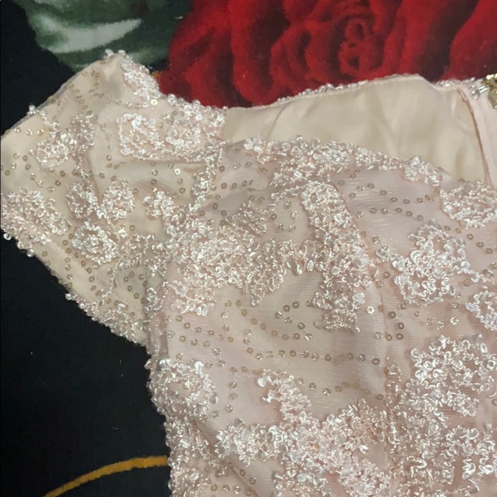 Dress - Picture 4 of 8